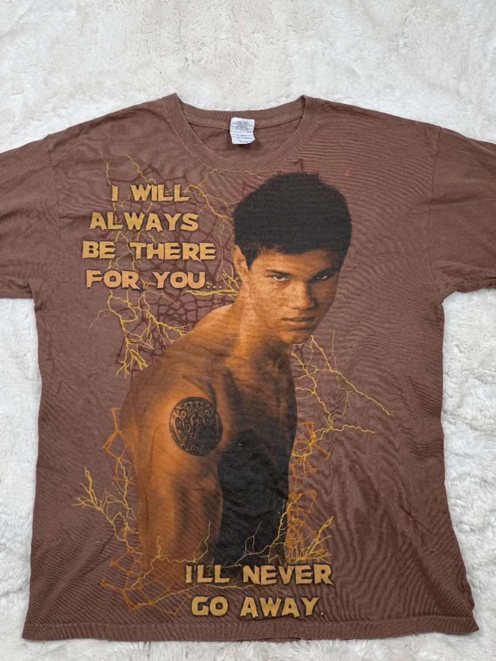 The Twilight Saga Y2K New Moon Summit Jacob Black Movie Brown T-Shirt Large